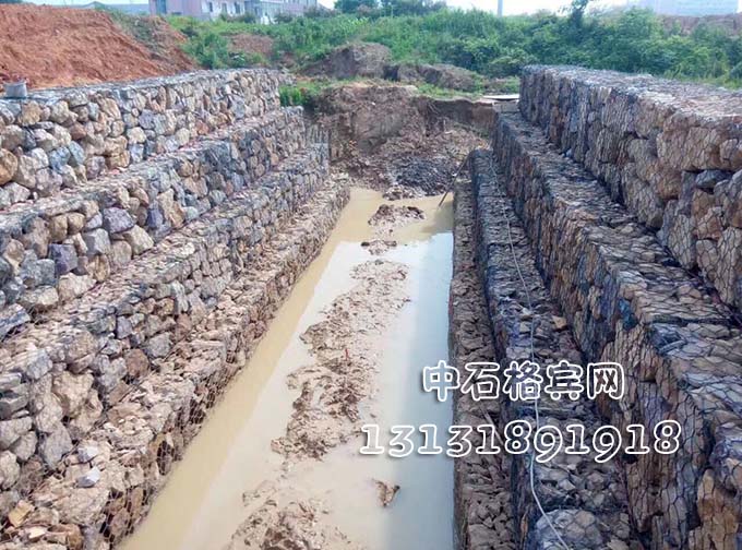 護岸格賓網(wǎng)、鍍鋅格賓網(wǎng)13131891918